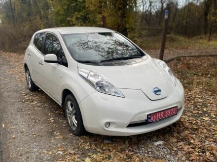 Білий Ніссан Ліф, об'ємом двигуна 0 л та пробігом 125 тис. км за 6100 $, фото 1 на Automoto.ua