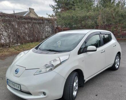 Білий Ніссан Ліф, об'ємом двигуна 0 л та пробігом 124 тис. км за 6500 $, фото 1 на Automoto.ua