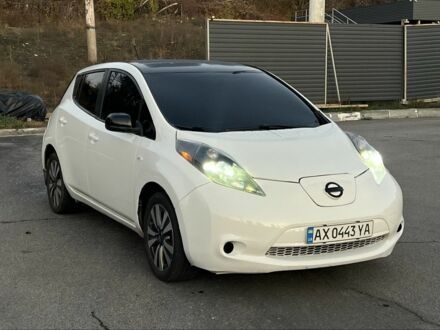 Белый Ниссан Лиф, объемом двигателя 0 л и пробегом 170 тыс. км за 4500 $, фото 1 на Automoto.ua