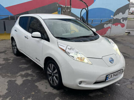 Белый Ниссан Лиф, объемом двигателя 0 л и пробегом 149 тыс. км за 9500 $, фото 1 на Automoto.ua