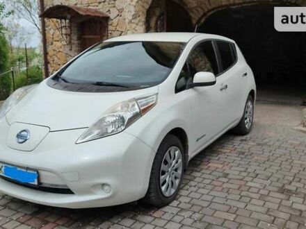 Білий Ніссан Ліф, об'ємом двигуна 0 л та пробігом 208 тис. км за 7000 $, фото 1 на Automoto.ua