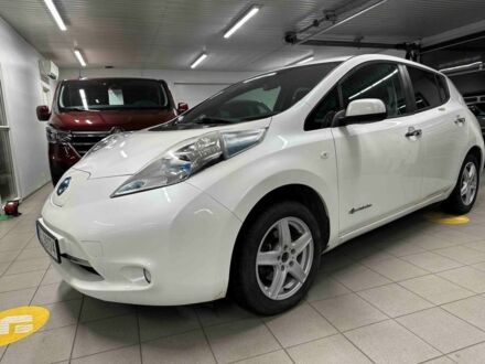 Белый Ниссан Лиф, объемом двигателя 0 л и пробегом 80 тыс. км за 6400 $, фото 1 на Automoto.ua