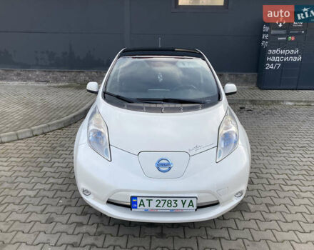 Білий Ніссан Ліф, об'ємом двигуна 0 л та пробігом 136 тис. км за 7500 $, фото 1 на Automoto.ua