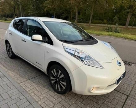 Белый Ниссан Лиф, объемом двигателя 0 л и пробегом 75 тыс. км за 1100 $, фото 1 на Automoto.ua