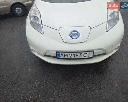 Белый Ниссан Лиф, объемом двигателя 0 л и пробегом 136 тыс. км за 7000 $, фото 1 на Automoto.ua
