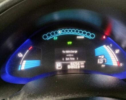 Белый Ниссан Лиф, объемом двигателя 0 л и пробегом 84 тыс. км за 5400 $, фото 1 на Automoto.ua