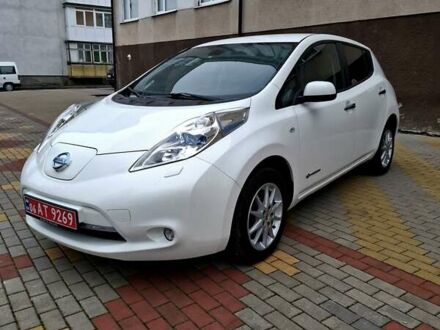 Белый Ниссан Лиф, объемом двигателя 0 л и пробегом 119 тыс. км за 6500 $, фото 1 на Automoto.ua