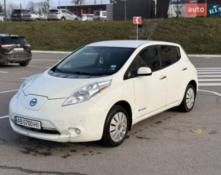 Белый Ниссан Лиф, объемом двигателя 0 л и пробегом 140 тыс. км за 5300 $, фото 1 на Automoto.ua