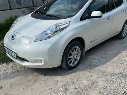 Білий Ніссан Ліф, об'ємом двигуна 0 л та пробігом 86 тис. км за 6200 $, фото 1 на Automoto.ua