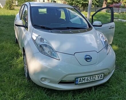 Белый Ниссан Лиф, объемом двигателя 0 л и пробегом 140 тыс. км за 7200 $, фото 1 на Automoto.ua