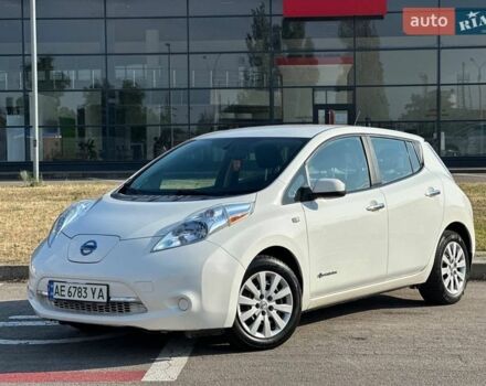 Білий Ніссан Ліф, об'ємом двигуна 0 л та пробігом 82 тис. км за 6700 $, фото 1 на Automoto.ua