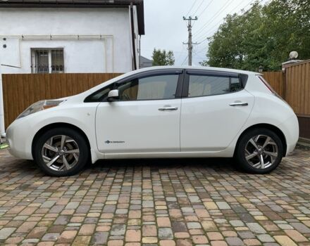 Белый Ниссан Лиф, объемом двигателя 0 л и пробегом 145 тыс. км за 7700 $, фото 1 на Automoto.ua