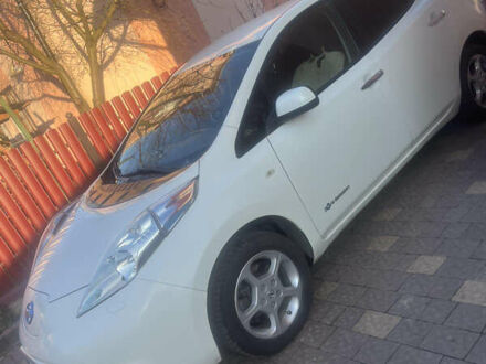 Белый Ниссан Лиф, объемом двигателя 0 л и пробегом 105 тыс. км за 6950 $, фото 1 на Automoto.ua