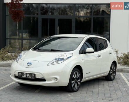 Белый Ниссан Лиф, объемом двигателя 0 л и пробегом 161 тыс. км за 7700 $, фото 1 на Automoto.ua