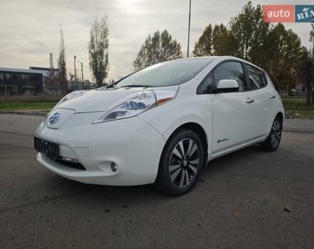 Ниссан Лиф 2016 в Николаеве на Automoto.ua Белый Ниссан Лиф, объемом двигателя 0 л и пробегом 27 тыс. км за 8999 $, фото 1 на Automoto.ua