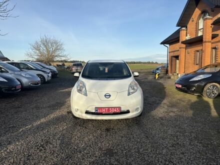 Белый Ниссан Лиф, объемом двигателя 0 л и пробегом 154 тыс. км за 6500 $, фото 1 на Automoto.ua