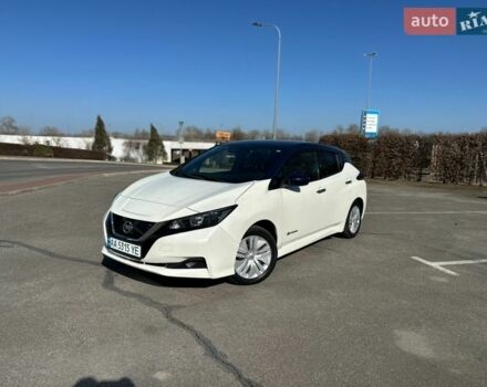 Белый Ниссан Лиф, объемом двигателя 0 л и пробегом 65 тыс. км за 11500 $, фото 1 на Automoto.ua