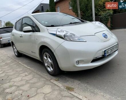 Белый Ниссан Лиф, объемом двигателя 0 л и пробегом 56 тыс. км за 7400 $, фото 1 на Automoto.ua