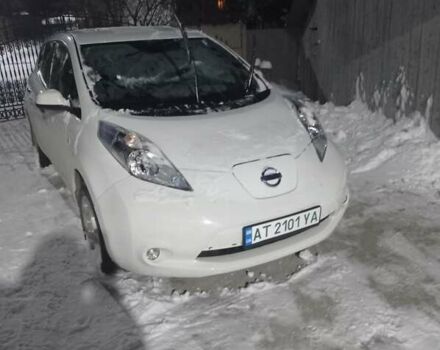 Белый Ниссан Лиф, объемом двигателя 0 л и пробегом 96 тыс. км за 8800 $, фото 1 на Automoto.ua