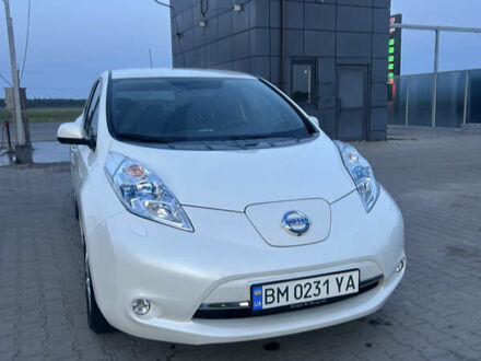 Белый Ниссан Лиф, объемом двигателя 0 л и пробегом 100 тыс. км за 9600 $, фото 1 на Automoto.ua