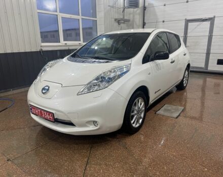 Белый Ниссан Лиф, объемом двигателя 0 л и пробегом 150 тыс. км за 8500 $, фото 1 на Automoto.ua