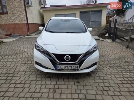 Белый Ниссан Лиф, объемом двигателя 0 л и пробегом 140 тыс. км за 11000 $, фото 1 на Automoto.ua