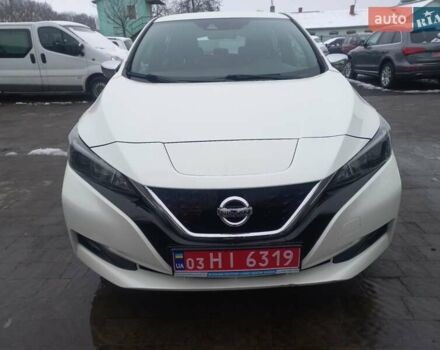 Белый Ниссан Лиф, объемом двигателя 0 л и пробегом 118 тыс. км за 10000 $, фото 1 на Automoto.ua