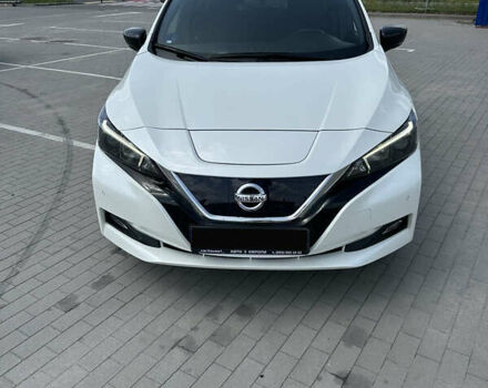 Білий Ніссан Ліф, об'ємом двигуна 0 л та пробігом 76 тис. км за 11900 $, фото 1 на Automoto.ua