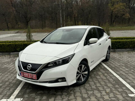 Белый Ниссан Лиф, объемом двигателя 0 л и пробегом 116 тыс. км за 11800 $, фото 1 на Automoto.ua