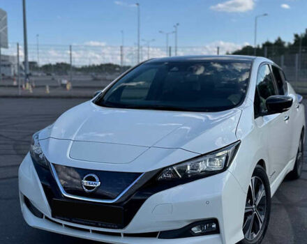 Білий Ніссан Ліф, об'ємом двигуна 0 л та пробігом 157 тис. км за 12500 $, фото 1 на Automoto.ua