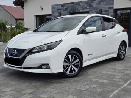 Ниссан Лиф 2018 в Виннице на Automoto.ua Белый Ниссан Лиф, объемом двигателя 0 л и пробегом 115 тыс. км за 10999 $, фото 1 на Automoto.ua