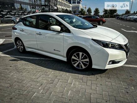 Ніссан Ліф 2018 у Івано-Франківську на Automoto.ua Білий Ніссан Ліф, об'ємом двигуна 0 л та пробігом 140 тис. км за 15900 $, фото 1 на Automoto.ua