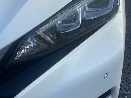 Ніссан Ліф 2018 у Одесі на Automoto.ua Білий Ніссан Ліф, об'ємом двигуна 0 л та пробігом 94 тис. км за 13000 $, фото 1 на Automoto.ua