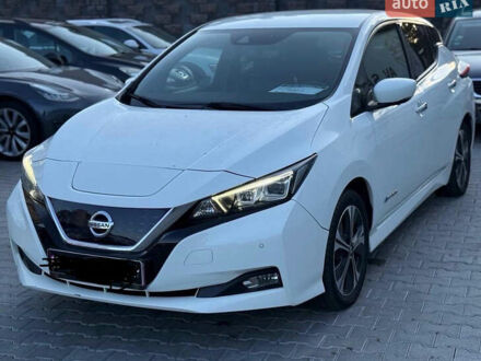 Білий Ніссан Ліф, об'ємом двигуна 0 л та пробігом 113 тис. км за 13000 $, фото 1 на Automoto.ua