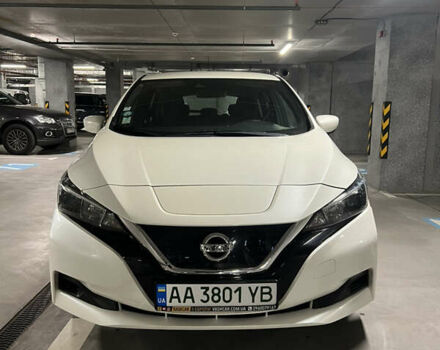 Белый Ниссан Лиф, объемом двигателя 0 л и пробегом 91 тыс. км за 13000 $, фото 1 на Automoto.ua