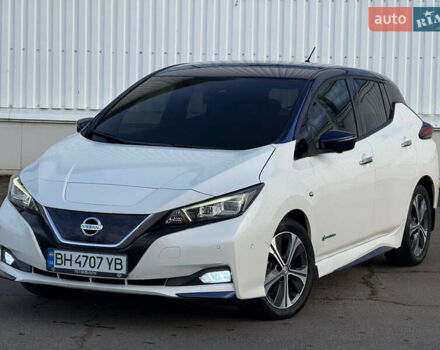 Білий Ніссан Ліф, об'ємом двигуна 0 л та пробігом 67 тис. км за 11500 $, фото 1 на Automoto.ua