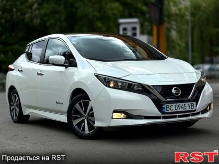 Ниссан Лиф 2018 в Харькове на Automoto.ua Белый Ниссан Лиф, объемом двигателя 0 л и пробегом 136 тыс. км за 11500 $, фото 1 на Automoto.ua