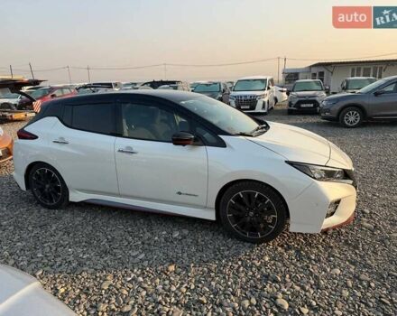 Белый Ниссан Лиф, объемом двигателя 0 л и пробегом 33 тыс. км за 16400 $, фото 1 на Automoto.ua