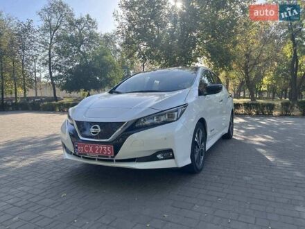 Білий Ніссан Ліф, об'ємом двигуна 0 л та пробігом 115 тис. км за 13200 $, фото 1 на Automoto.ua