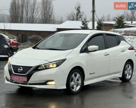 Белый Ниссан Лиф, объемом двигателя 0 л и пробегом 96 тыс. км за 13500 $, фото 1 на Automoto.ua