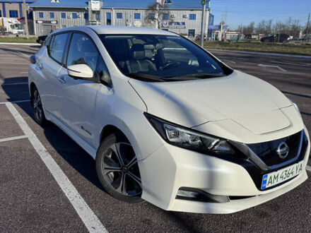 Білий Ніссан Ліф, об'ємом двигуна 0 л та пробігом 94 тис. км за 12100 $, фото 1 на Automoto.ua