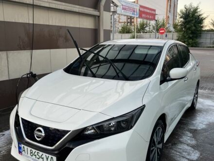 Белый Ниссан Лиф, объемом двигателя 0 л и пробегом 101 тыс. км за 12800 $, фото 1 на Automoto.ua