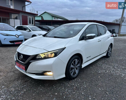 Білий Ніссан Ліф, об'ємом двигуна 0 л та пробігом 181 тис. км за 9800 $, фото 1 на Automoto.ua