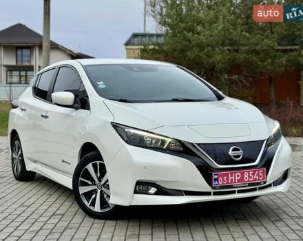 Білий Ніссан Ліф, об'ємом двигуна 0 л та пробігом 97 тис. км за 12950 $, фото 1 на Automoto.ua