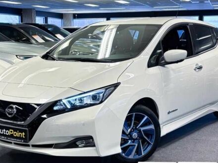 Білий Ніссан Ліф, об'ємом двигуна 0 л та пробігом 50 тис. км за 10400 $, фото 1 на Automoto.ua