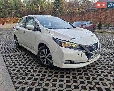 Белый Ниссан Лиф, объемом двигателя 0 л и пробегом 108 тыс. км за 10300 $, фото 1 на Automoto.ua