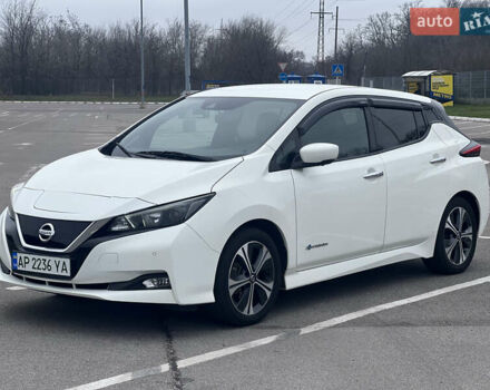 Білий Ніссан Ліф, об'ємом двигуна 0 л та пробігом 147 тис. км за 11500 $, фото 1 на Automoto.ua
