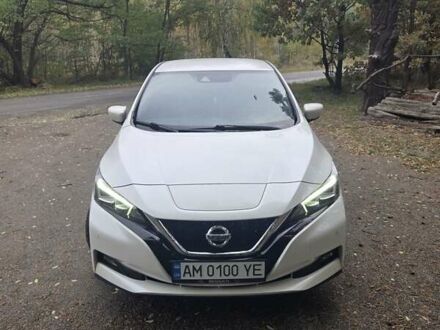 Белый Ниссан Лиф, объемом двигателя 0 л и пробегом 270 тыс. км за 13500 $, фото 1 на Automoto.ua