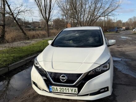 Белый Ниссан Лиф, объемом двигателя 0 л и пробегом 115 тыс. км за 13000 $, фото 1 на Automoto.ua