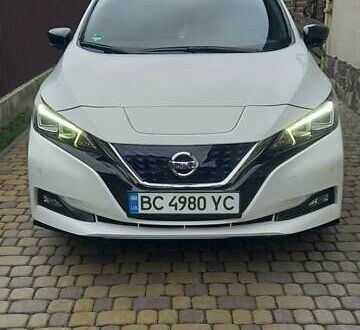 Белый Ниссан Лиф, объемом двигателя 0 л и пробегом 113 тыс. км за 14800 $, фото 1 на Automoto.ua